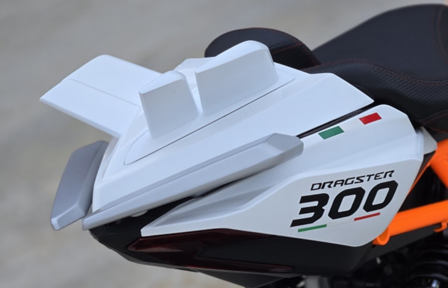 Italjet Dragster 125/200/300 Stegosaurus Rear Wing Pod